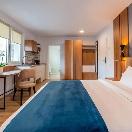 Sarmihouse Apartahotel 4*