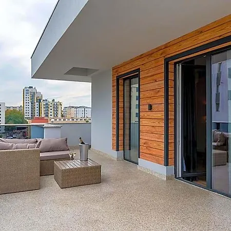 Sarmihouse 아파트호텔 4*