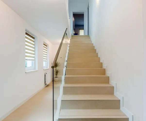 Sarmihouse Apartahotel