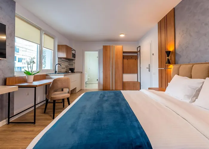 Sarmihouse Apartahotel 4*